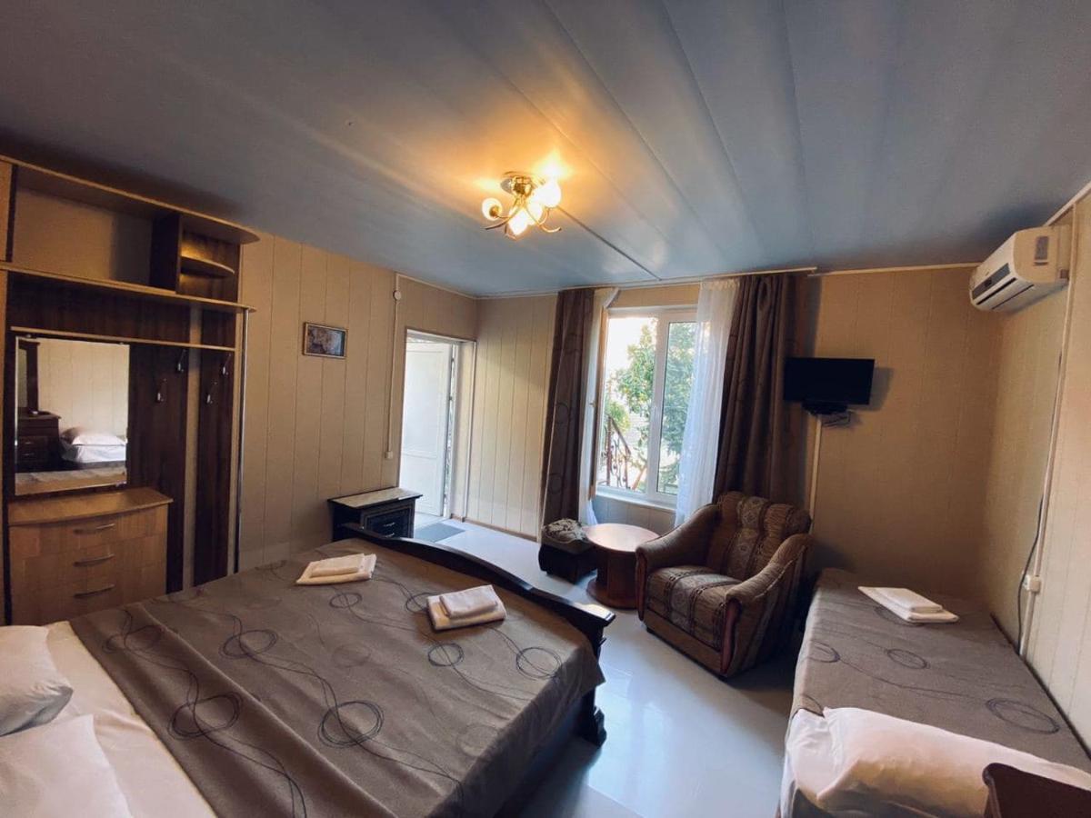Primorie Guest House Tsandrypsh Ngoại thất bức ảnh