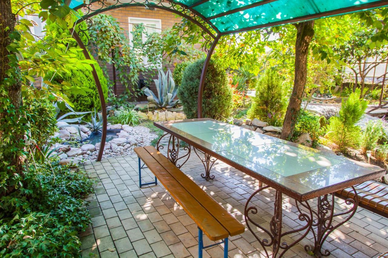 Primorie Guest House Tsandrypsh Ngoại thất bức ảnh